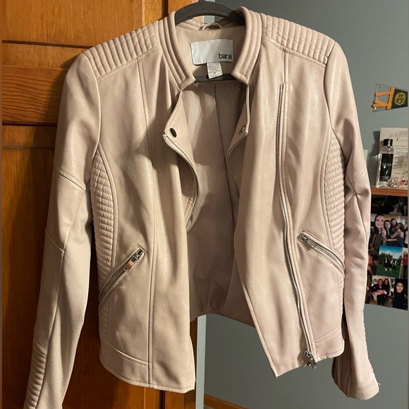 Bar III faux leather women’s quilted jacket - Picture 4 of 14